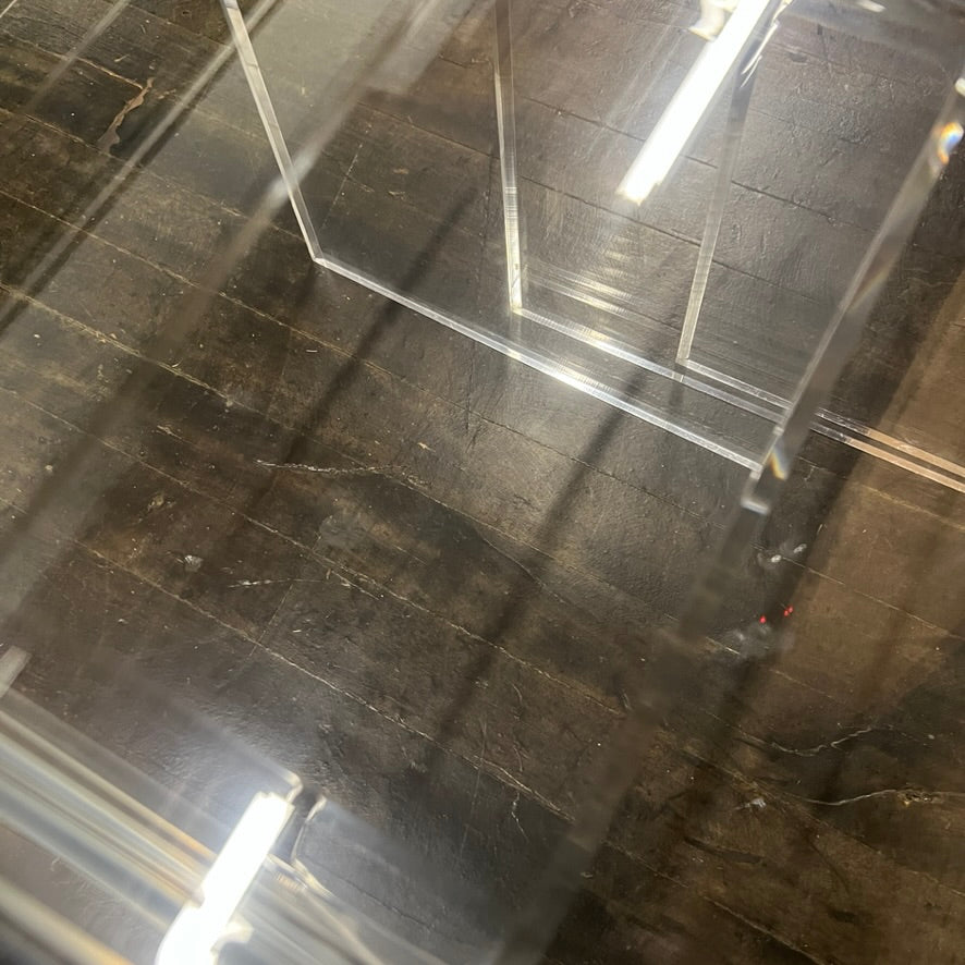 Lovely set of 3 waterfall style lucite nesting tables. They are in really good condition (some light scratches that would be expected with light use). Chicago, IL Studio Sonja Milan