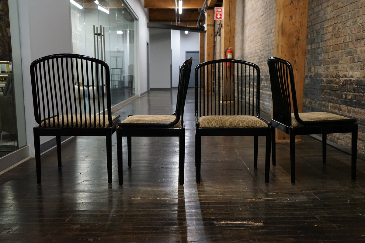 The Andover chair, designed by Davis Allen for Stendig, is a classic chair known for its blend of Danish Modern, Shaker, and Mission styles. 