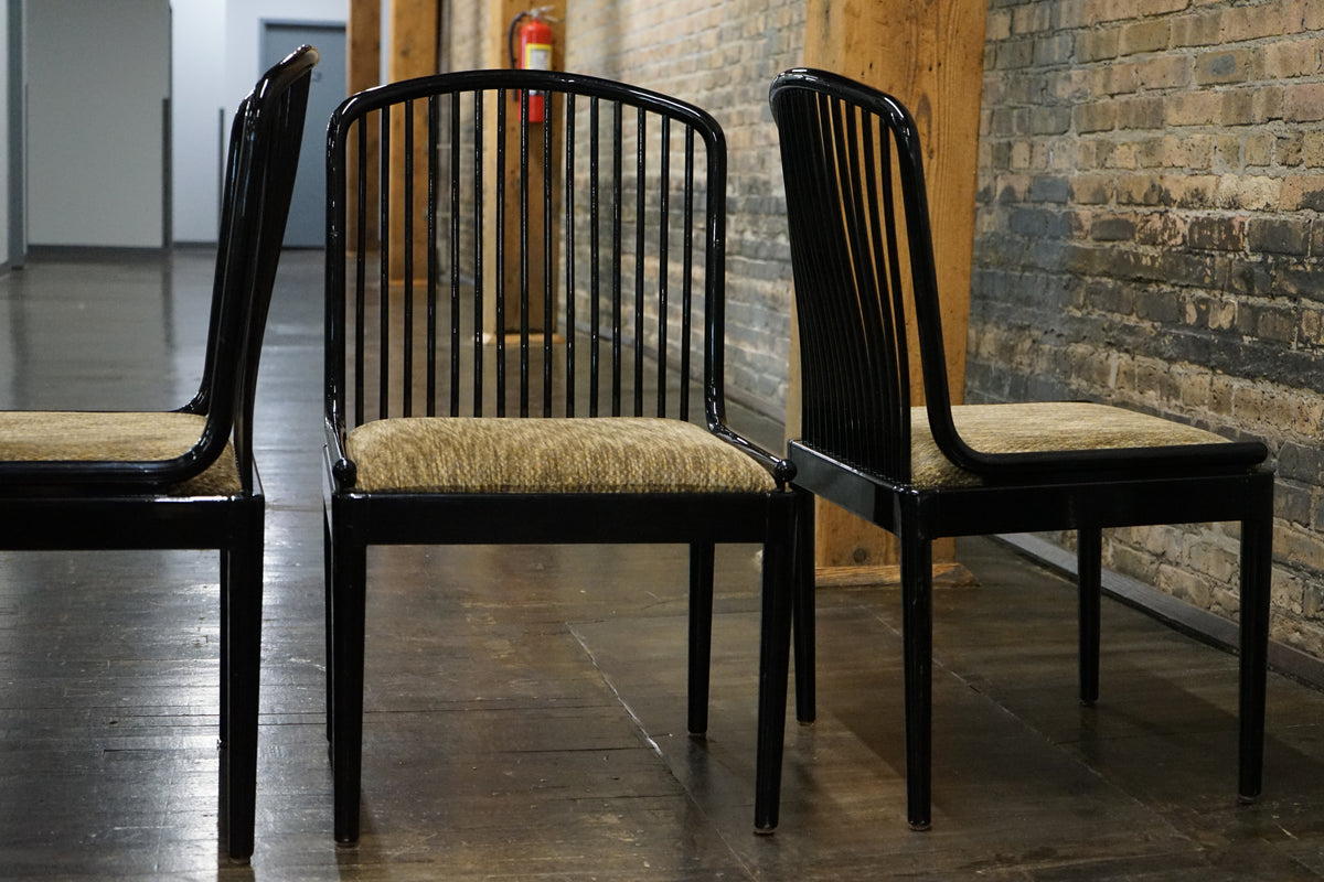 The Andover chair, designed by Davis Allen for Stendig, is a classic chair known for its blend of Danish Modern, Shaker, and Mission styles. 