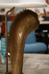 A stunning table lamp by Chapman (circa 1990's). The lamp features 2 palm fronds in brass that appear to be bent or swaying. Chicago, Studio Sonja Milan