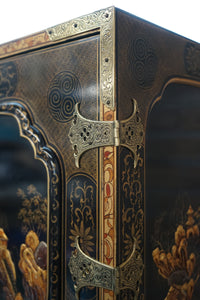 An Oriental George III Lacquer Bar Cabinet from Baker's Stately Homes Collection