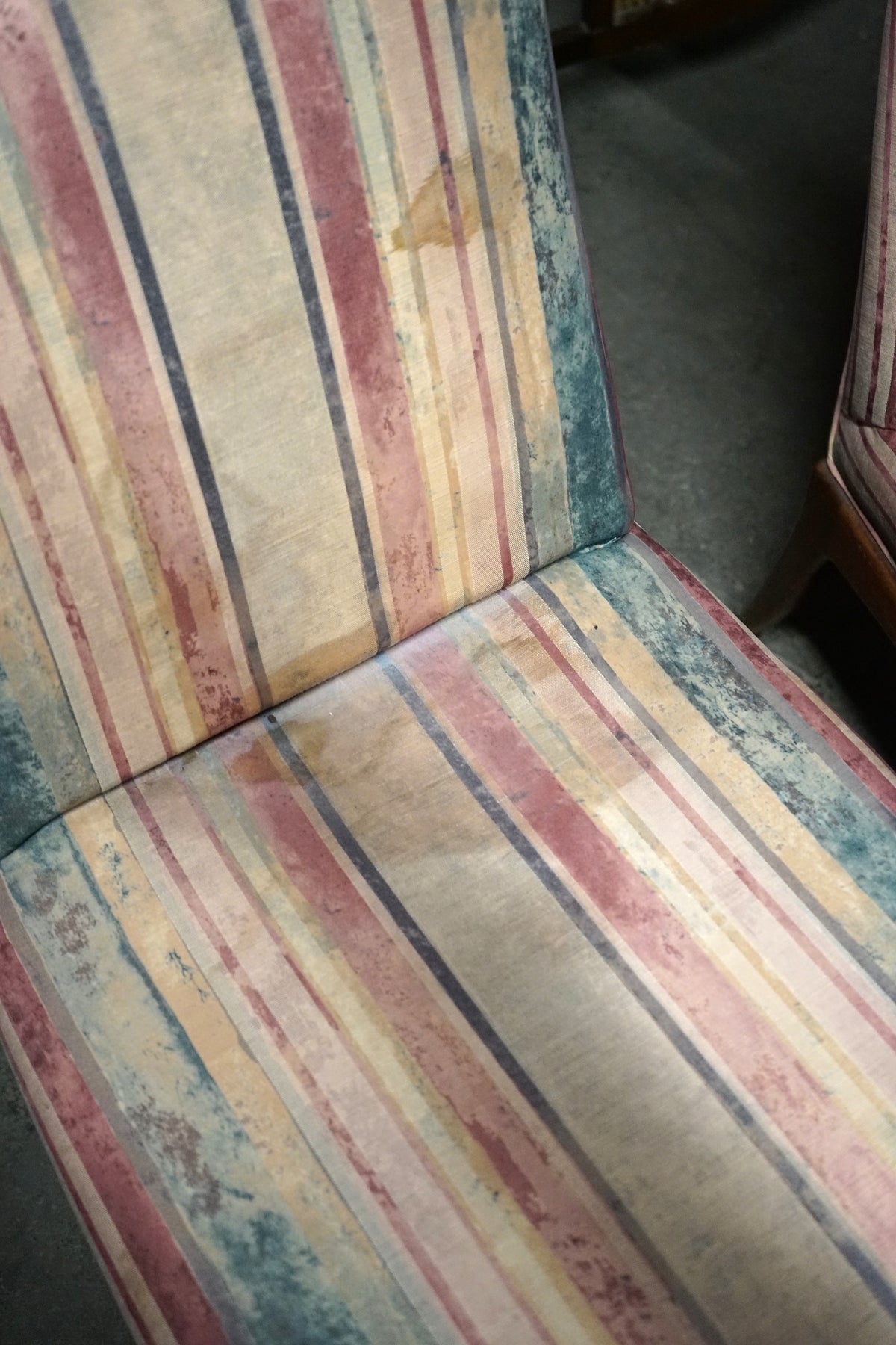 Set of 4 Upholstered Mid-Century Dining Chairs with Teak Bases