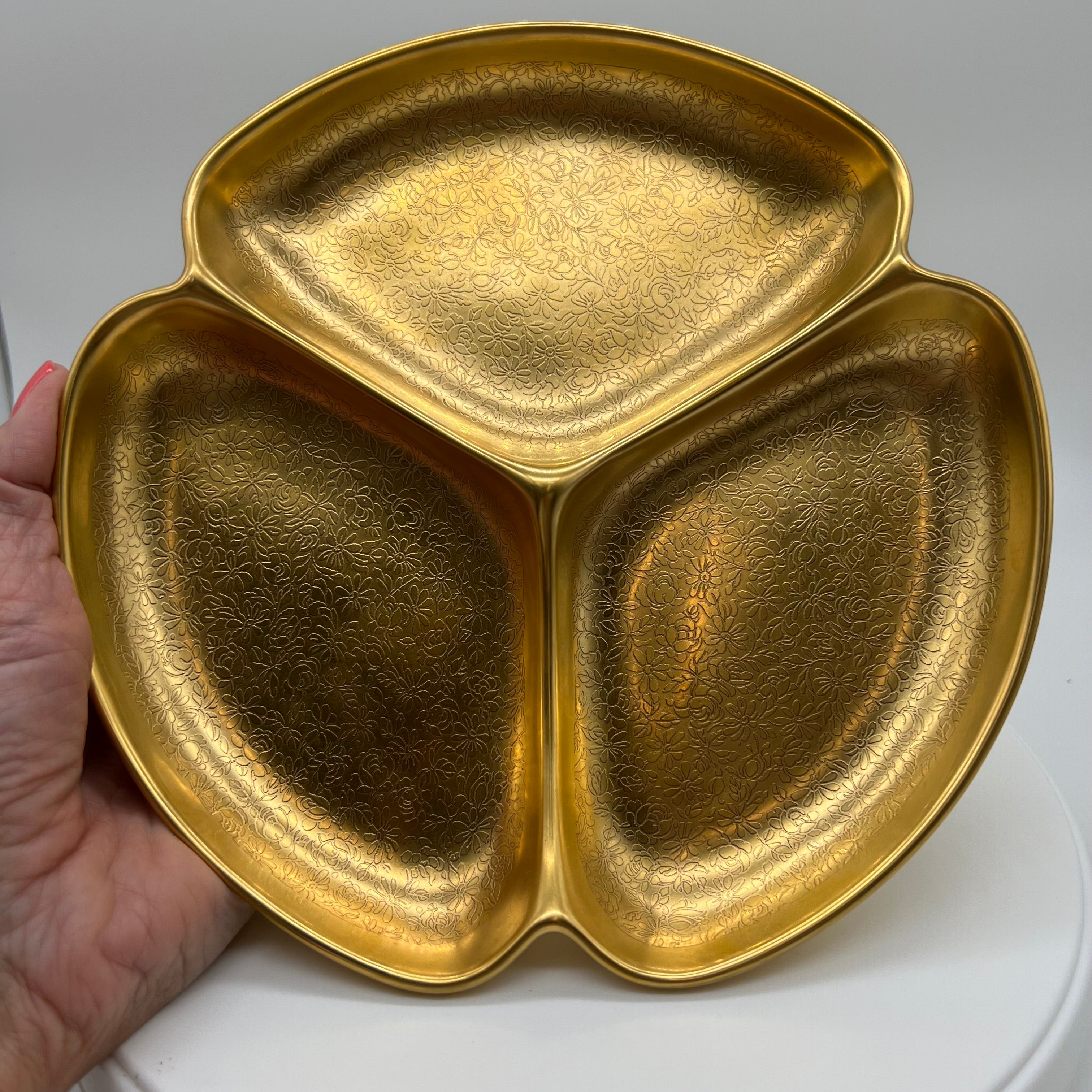 Pickard China 24K Gold Rose and Daisy Divided Serving Dish