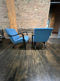 1930's Thonet bentwood lounge chair. The chair features bentwood arms and legs in black lacquer. The chair is solidly constructed and super comfortable