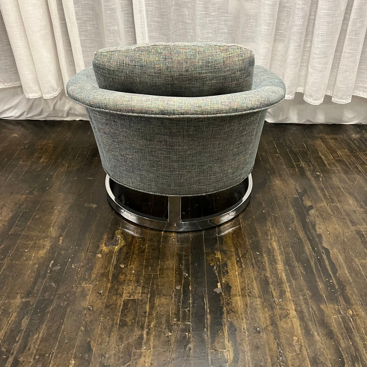 Mid-century Barrel Back Lounge Chair from Selig