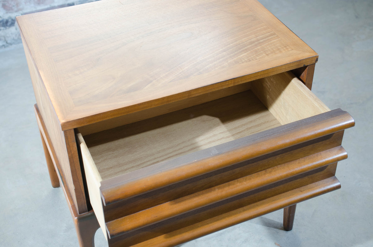 Lane Rhythm mid century nightstand. Petite size. 2 drawers.  Walnut finish.