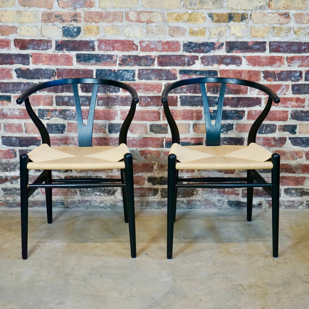 Hans Wegner Wishbone Chairs Black