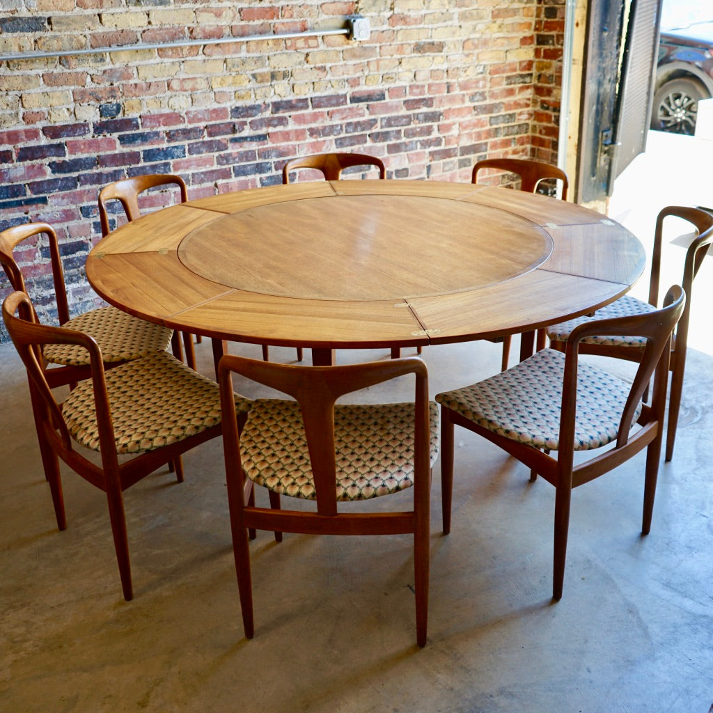 Danish round Dining Table Chicago